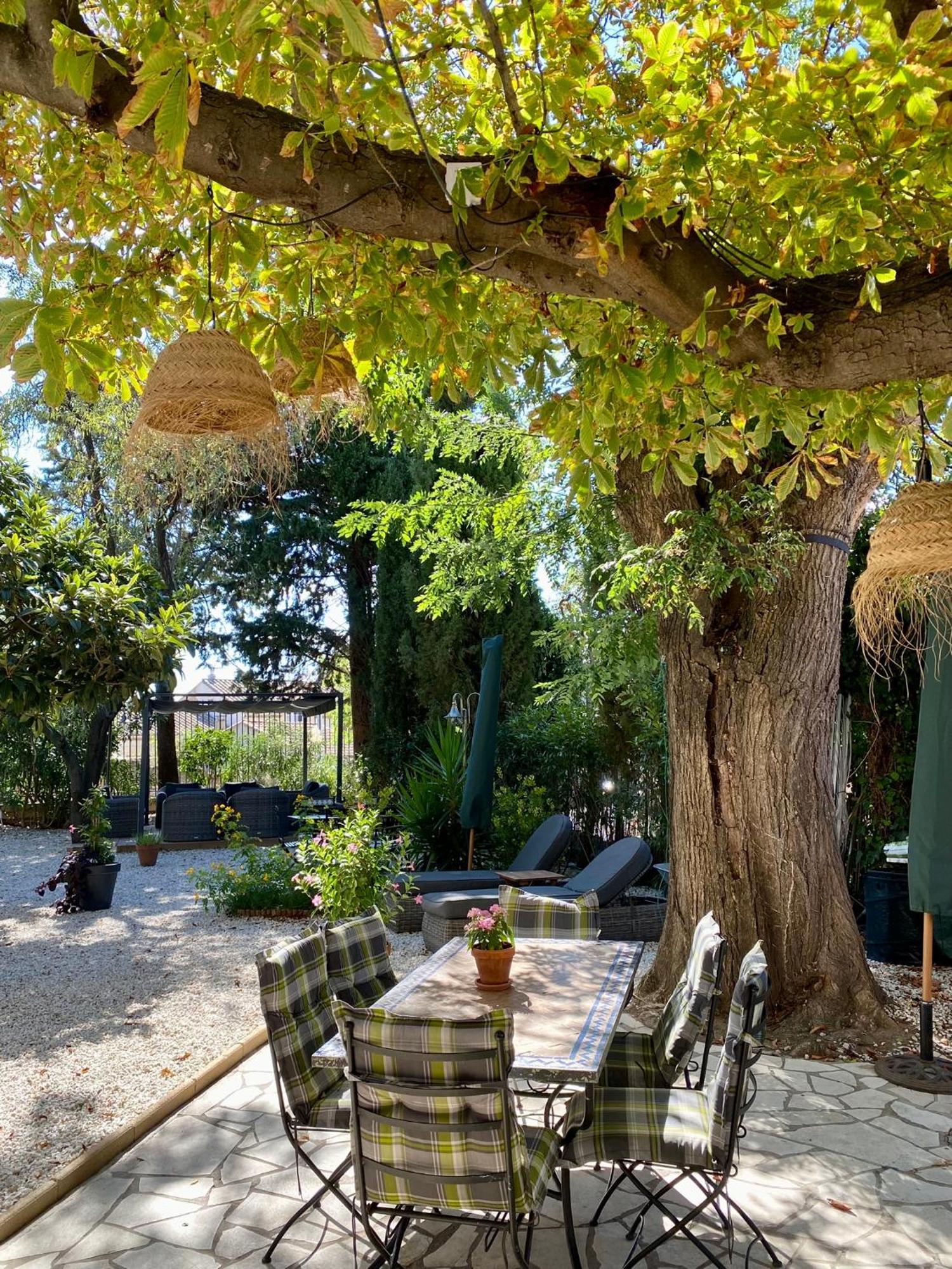 Maison Du Midi, 2 Gites De Charme Ginestas Bagian luar foto