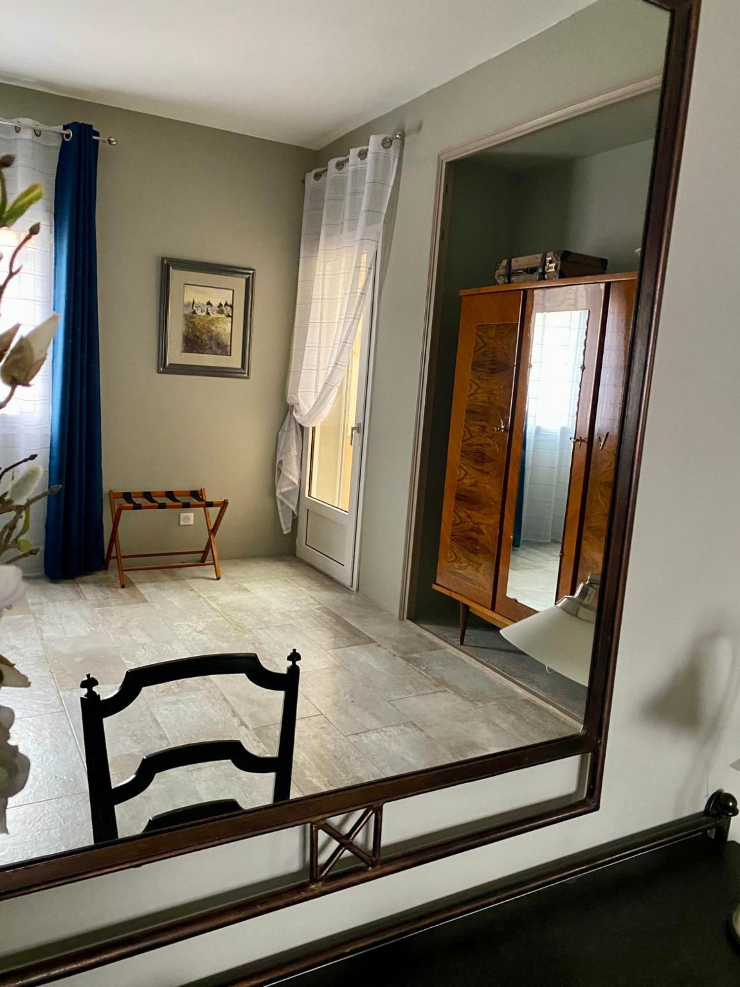 Maison Du Midi, 2 Gites De Charme Ginestas Bagian luar foto